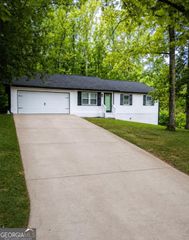 3091 Beaver Drive, Douglasville, GA 30135