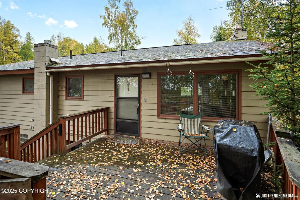 12121 Horseshoe Drive, Eagle River, AK 99577