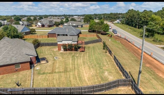 79 Granite Way, Wetumpka, AL 36093