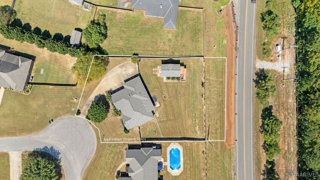 79 Granite Way, Wetumpka, AL 36093