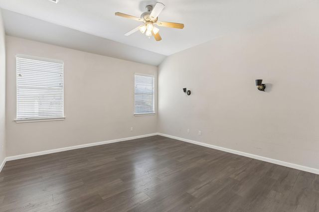 18601 White Water CV, Pflugerville, TX 78660