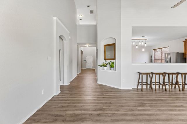 18601 White Water CV, Pflugerville, TX 78660