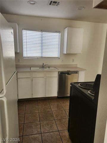 1670 North Lamont Street, Las Vegas, NV 89115