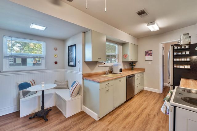 3117 Berkshire Way, Sacramento, CA 95864