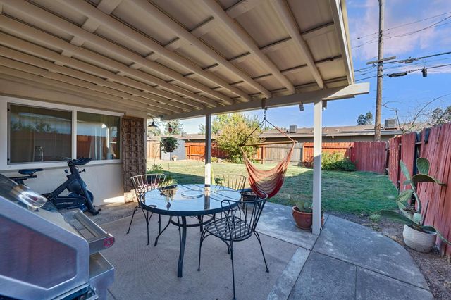 3117 Berkshire Way, Sacramento, CA 95864