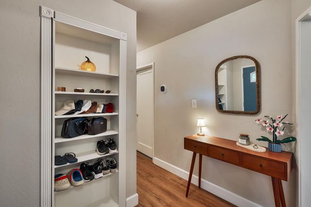 3117 Berkshire Way, Sacramento, CA 95864