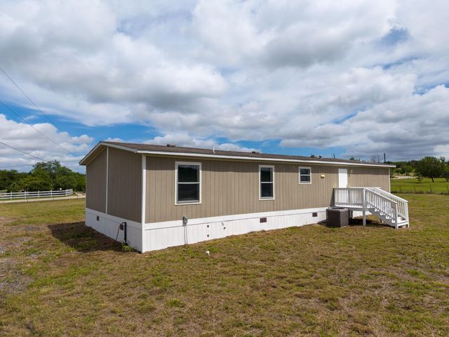 107 Appaloosa DR, Kyle, TX 78640