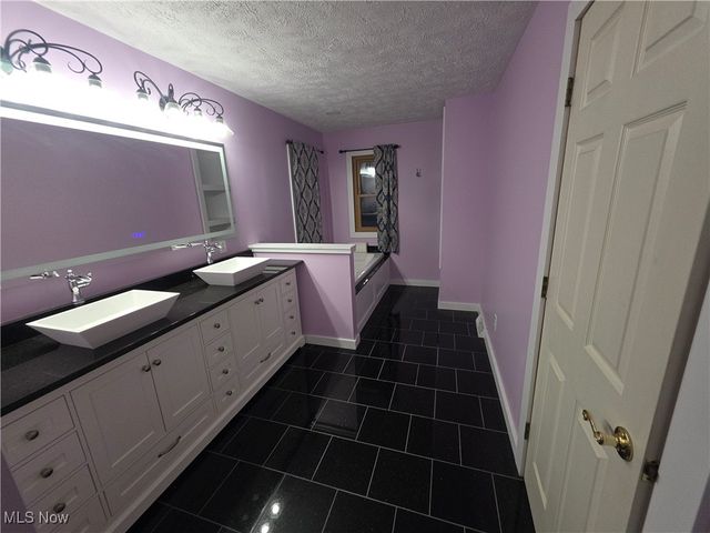 2291 Armstrong Road, Wooster, OH 44691