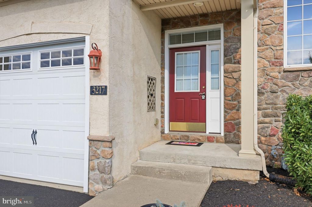 3217 MEADOWVIEW CIR #163, FURLONG, PA 18925 — photo 2