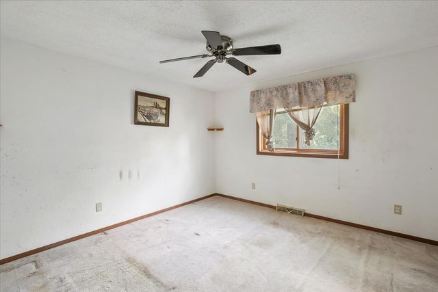 5505 Lucina Avenue, Mchenry, IL 60050