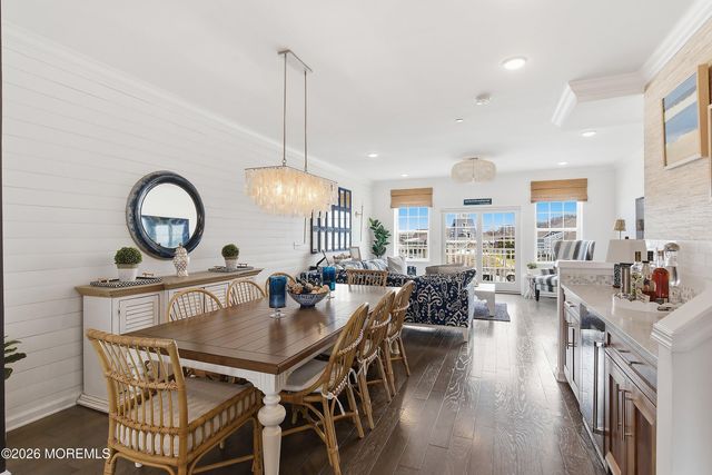 14 Lighthouse Pt Road 604, Highlands, NJ 07732