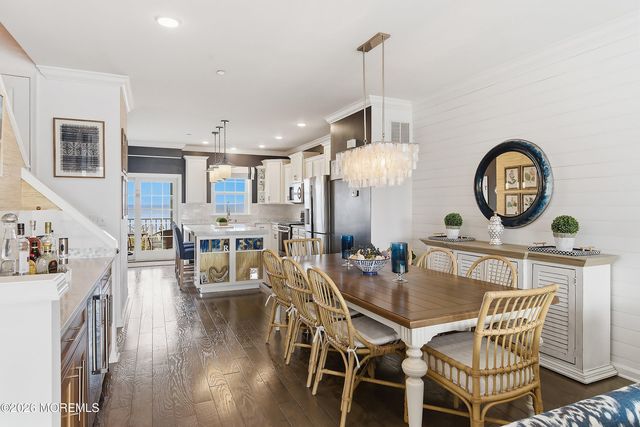 14 Lighthouse Pt Road 604, Highlands, NJ 07732