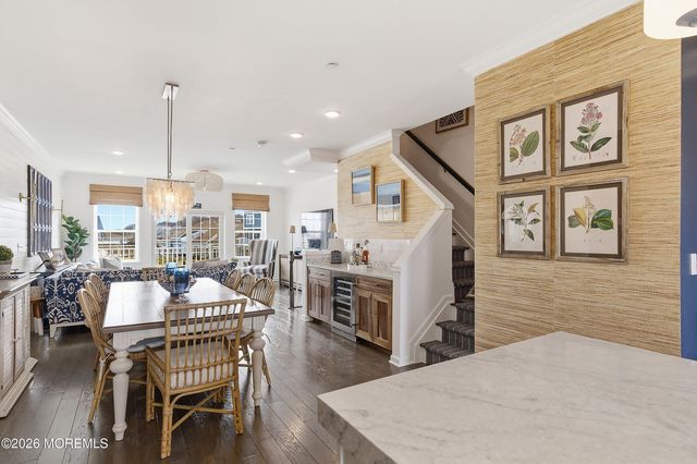 14 Lighthouse Pt Road 604, Highlands, NJ 07732