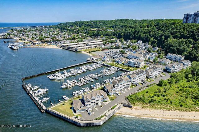 14 Lighthouse Pt Road 604, Highlands, NJ 07732