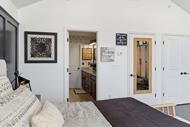 14 Lighthouse Pt Road 604, Highlands, NJ 07732