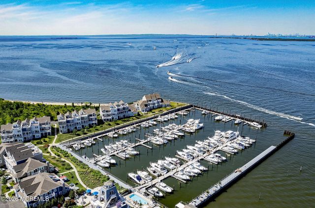 14 Lighthouse Pt Road 604, Highlands, NJ 07732