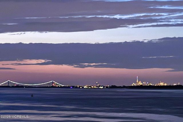 14 Lighthouse Pt Road 604, Highlands, NJ 07732