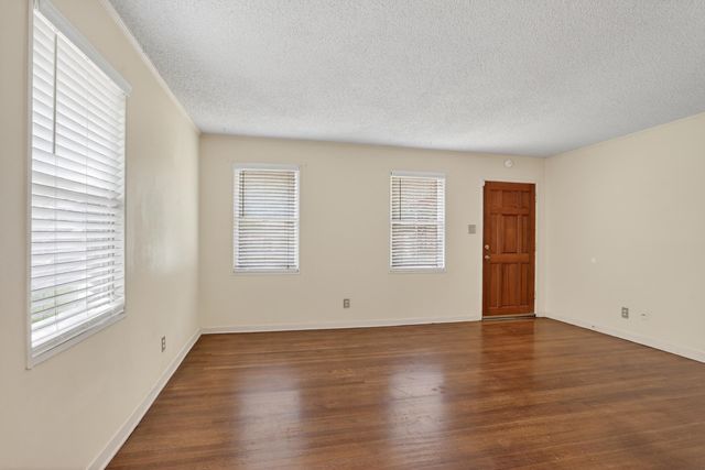 4924 VERNE RD, Memphis, TN 38117