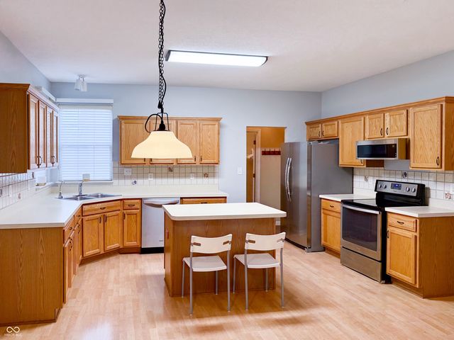 5813 Stone Pine Trail, Carmel, IN 46033