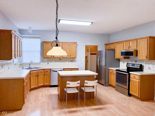 5813 Stone Pine Trail, Carmel, IN 46033