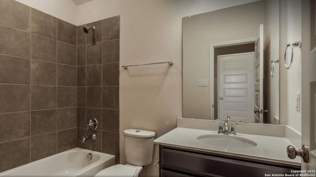 15555 Comanche Ridge, San Antonio, TX 78233