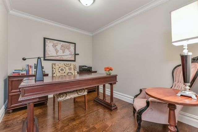 9 M St 2, Boston, MA 02127