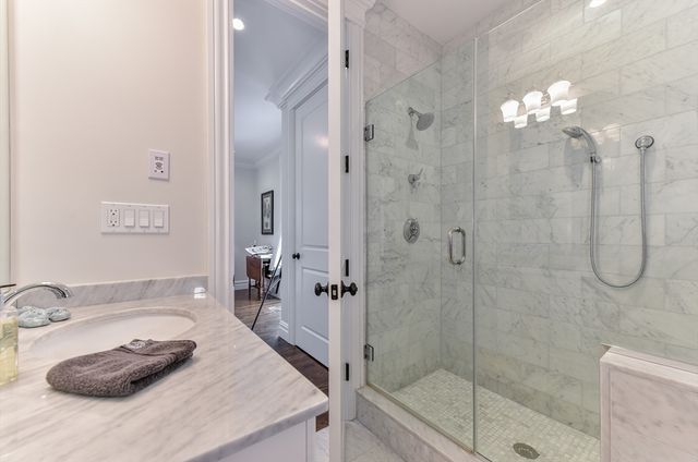 9 M St 2, Boston, MA 02127