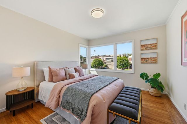 40 Lakemont Drive, Daly City, CA 94015