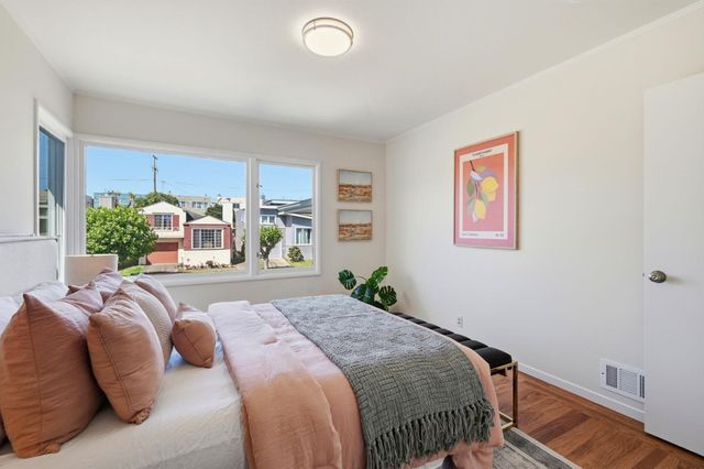 40 Lakemont Drive, Daly City, CA 94015