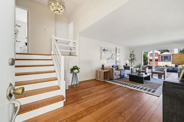 40 Lakemont Drive, Daly City, CA 94015