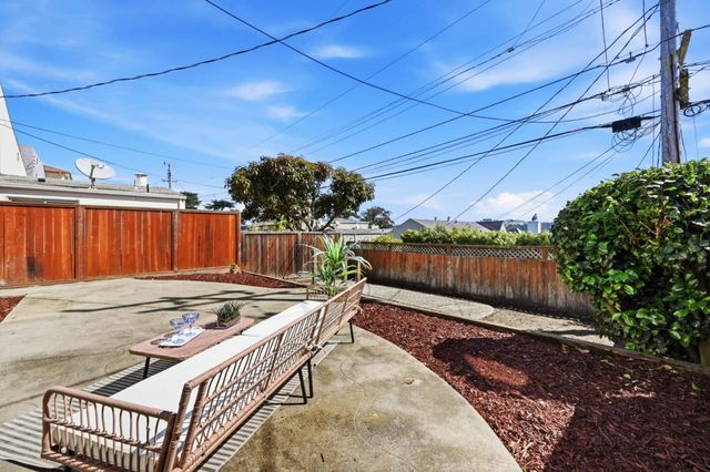 40 Lakemont Drive, Daly City, CA 94015