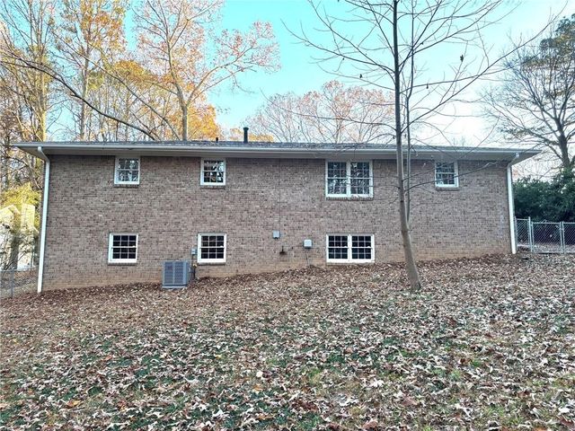 4359 Parkview Drive, Lithia Springs, GA 30122