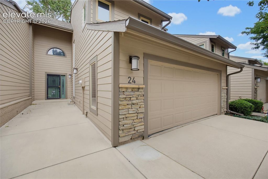 24 Woodbridge Drive, Colorado Springs, CO 80906 — exterior