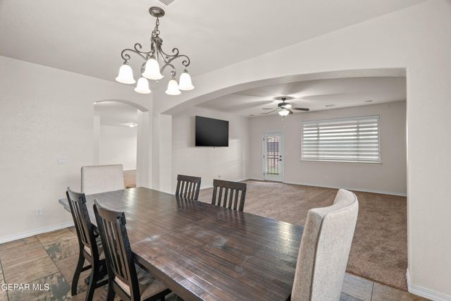 400 Majestic Crown Road, El Paso, TX 79928