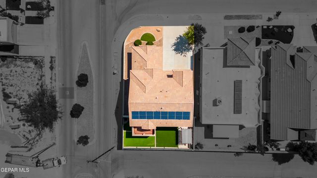 400 Majestic Crown Road, El Paso, TX 79928
