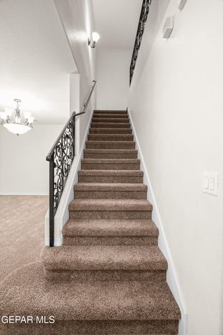 400 Majestic Crown Road, El Paso, TX 79928
