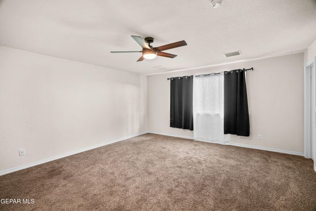 400 Majestic Crown Road, El Paso, TX 79928