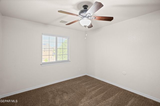400 Majestic Crown Road, El Paso, TX 79928