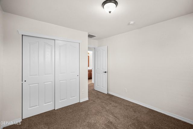 400 Majestic Crown Road, El Paso, TX 79928