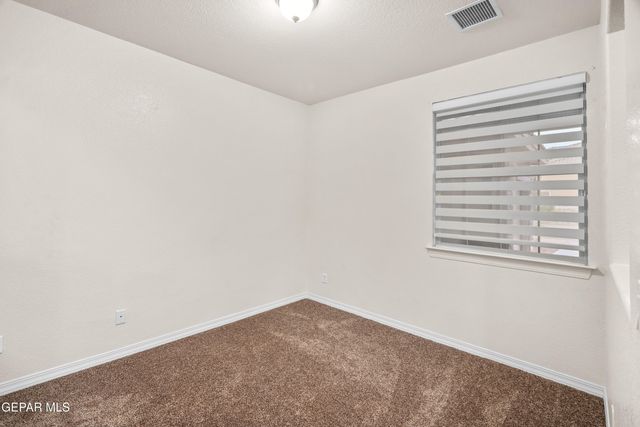 400 Majestic Crown Road, El Paso, TX 79928