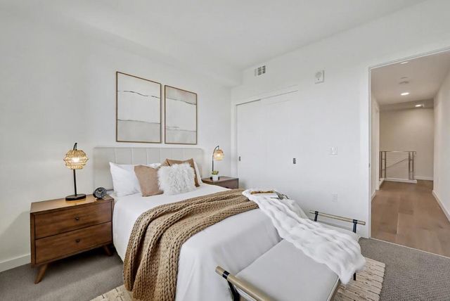 400 El Camino Real 107, Belmont, CA 94002