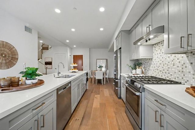 400 El Camino Real 107, Belmont, CA 94002