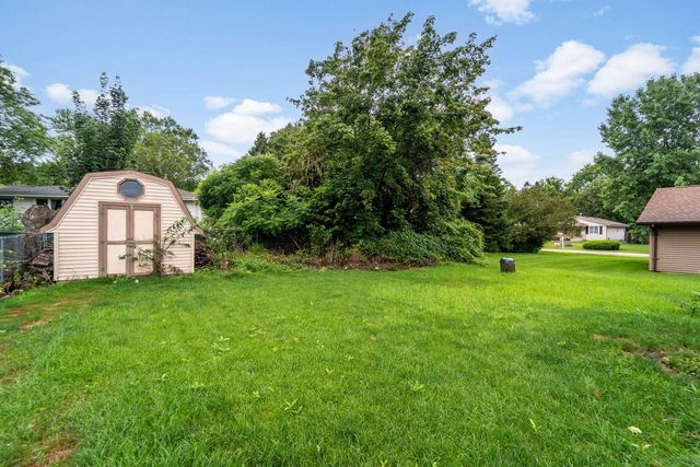 3408 Oakwood DRIVE, Racine, WI 53406