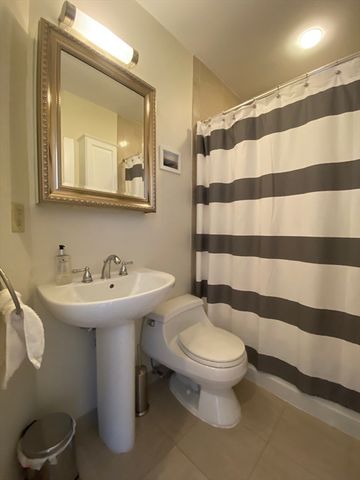 380 Columbus Avenue 3, Boston, MA 02116