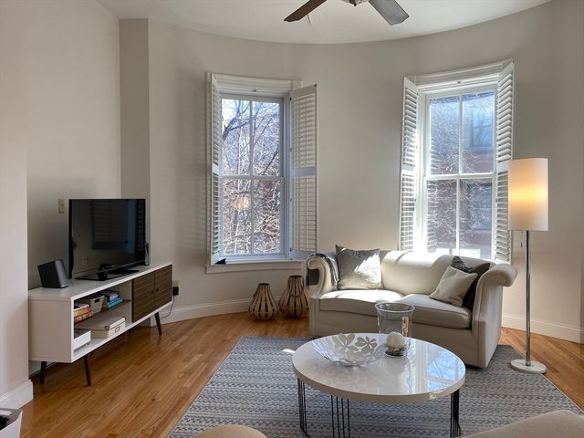 380 Columbus Avenue 3, Boston, MA 02116