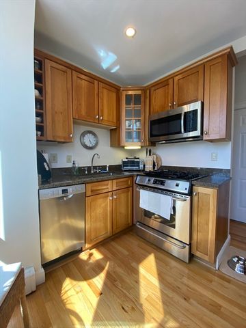 380 Columbus Avenue 3, Boston, MA 02116