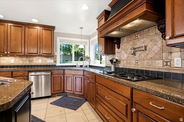 1591 E 275 N, Layton, UT 84040