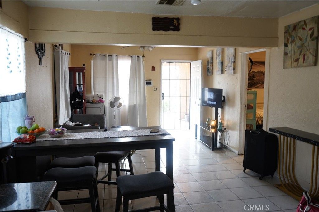 Image 3 of property listing at 354 W 13th, San Bernardino, CA 92405