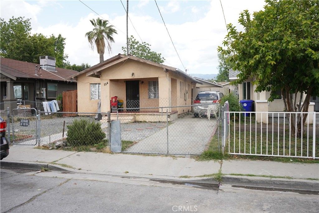 Image 6 of property listing at 354 W 13th, San Bernardino, CA 92405