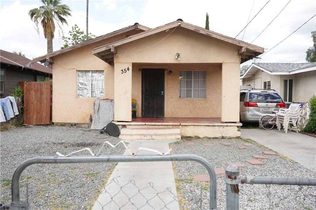 Image 8 of property listing at 354 W 13th, San Bernardino, CA 92405